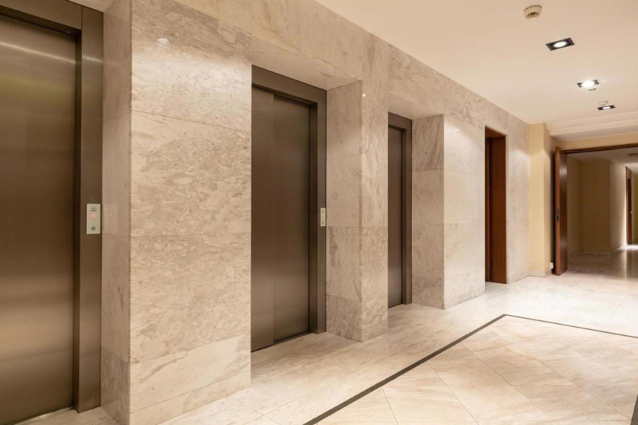 ורשה Modern Apartment With Pool Near Golden Terraces מראה חיצוני תמונה